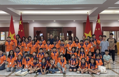 CHUYẾN THAM QUAN VÀ GIAO LƯU VĂN HÓA TẠI TỔNG LÃNH SỰ QUÁN TRUNG QUỐC